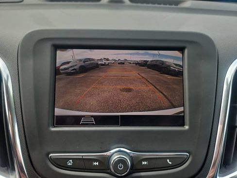 Used 2024 Chevrolet Equinox LT FWD image 20