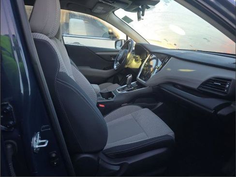 Used 2023 Subaru Outback Premium image 6