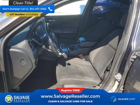 Used 2014 Dodge Charger SXT RWD image 9