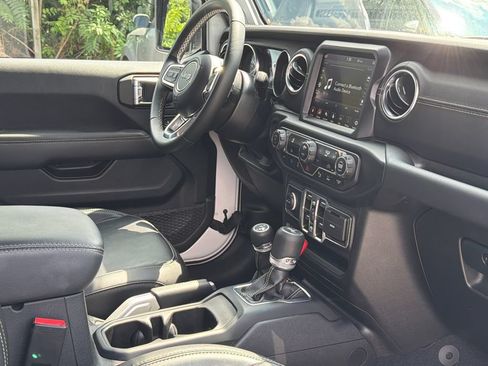 Used 2022 Jeep Wrangler Unlimited Sahara w/ Safety Group AWD/4WD image 14