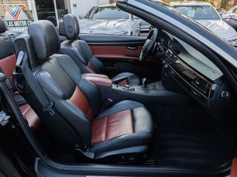 Used 2013 BMW M3 Convertible image 22