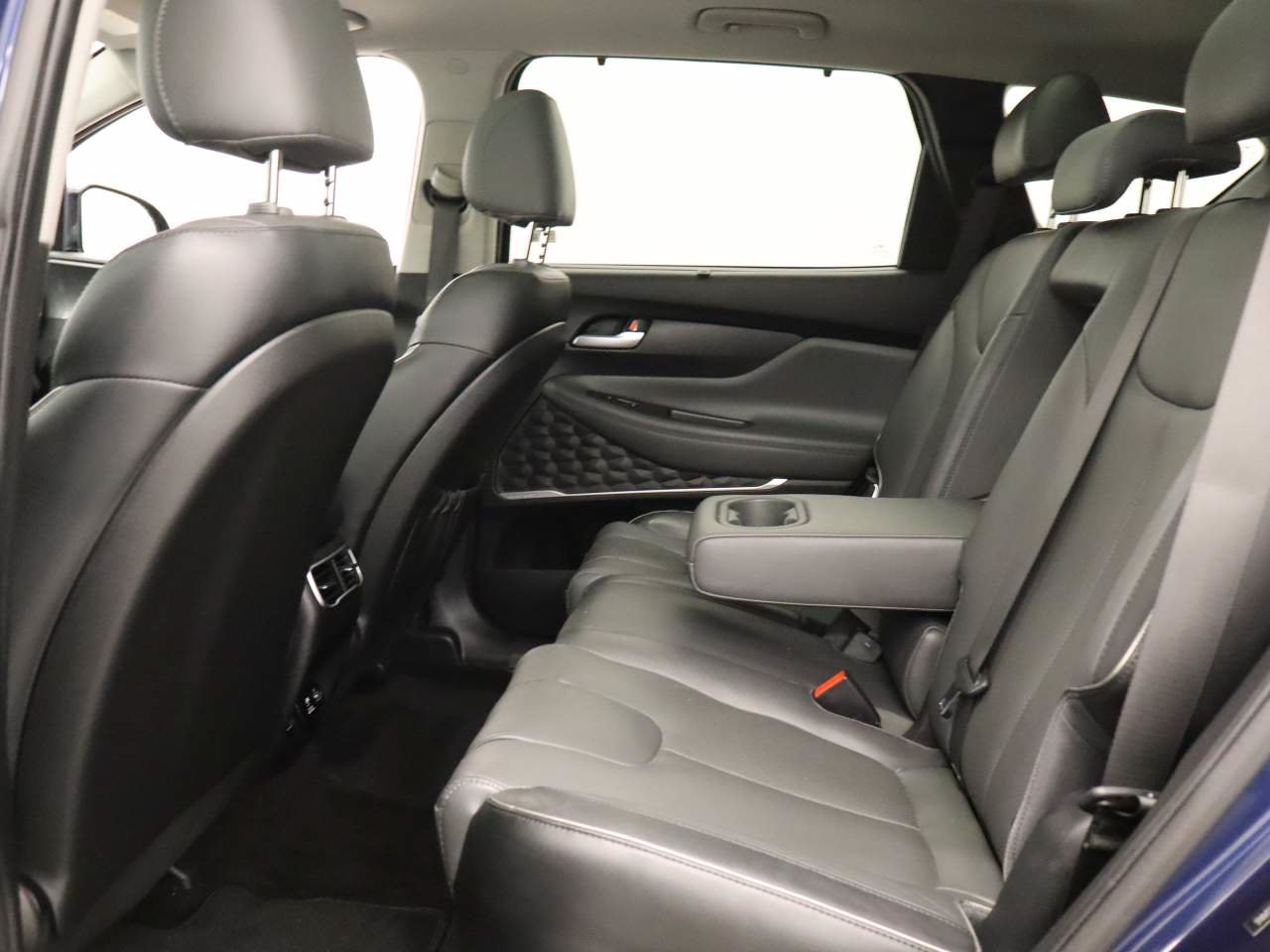 Used 2022 Hyundai Santa Fe Limited AWD/4WD image 16