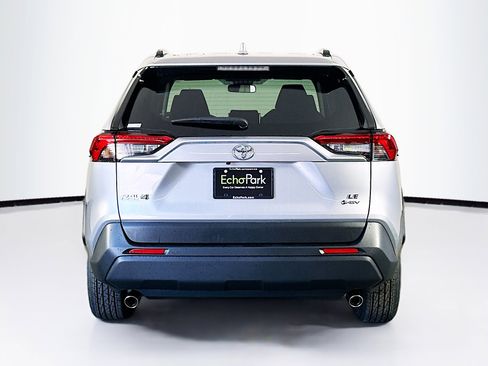 Used 2025 Toyota RAV4 LE image 7