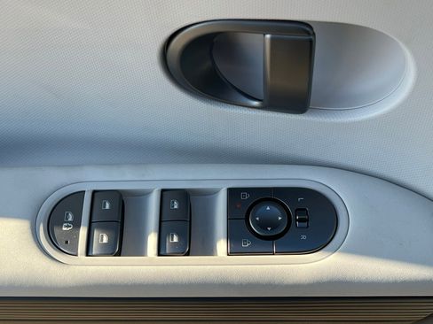 New 2026 Hyundai Ioniq 5 SE image 22