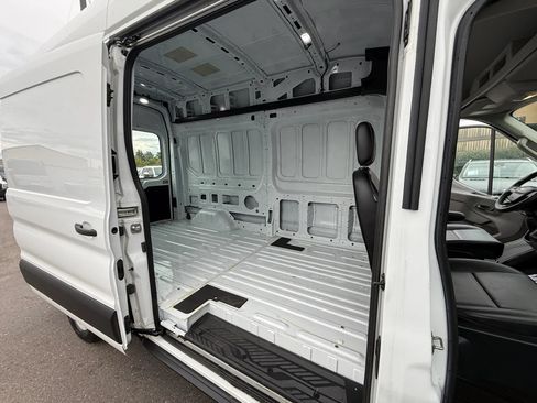 Used 2020 Ford Transit 350 148 High Roof AWD image 23