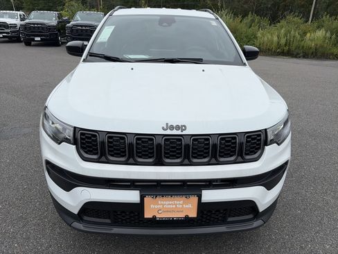 Certified 2026 Jeep Compass Latitude w/ Quick Order Package 29K AWD/4WD image 8