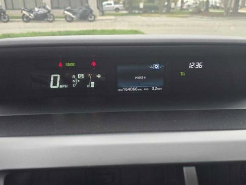 Used 2017 Toyota Prius V Three w/ Carpet Mat Package image 19