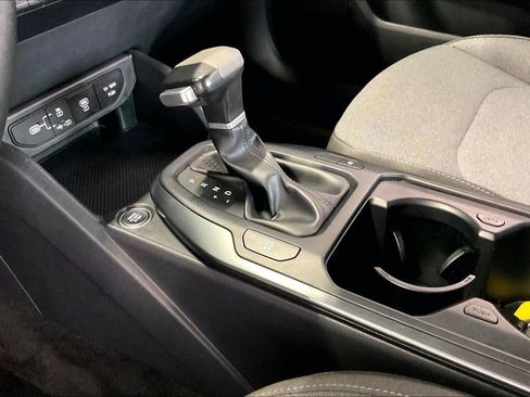 Used 2025 Kia K4 FWD image 11