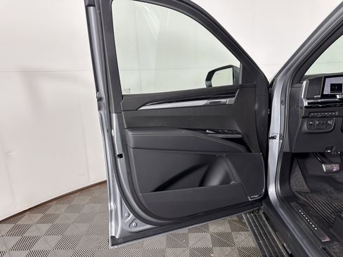 New 2025 Cadillac Escalade Sport w/ Touring Package image 31