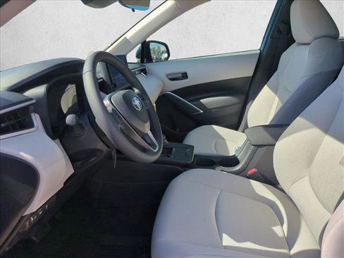 New 2026 Toyota Corolla Cross LE FWD image 4