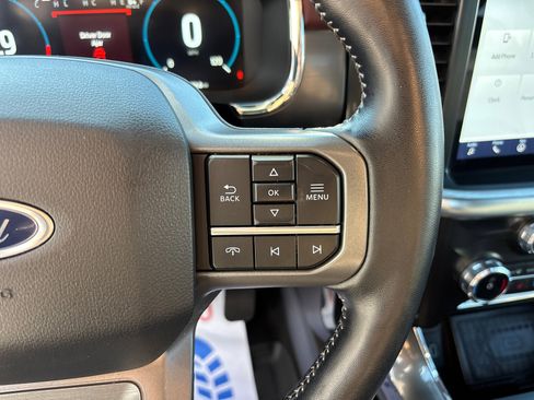 Used 2022 Ford F150 Lariat w/ Equipment Group 502A High image 19