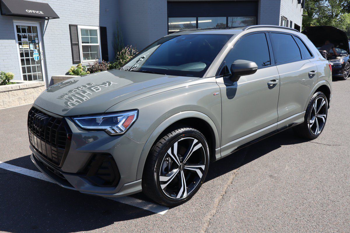Used 2024 Audi Q3 2.0T Premium Plus AWD/4WD image 2