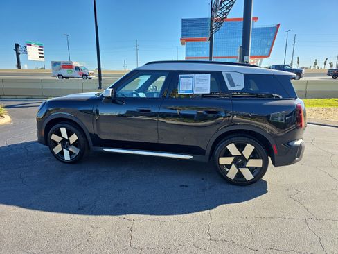 Certified 2025 MINI Cooper Countryman S w/ Comfort Package Max image 6
