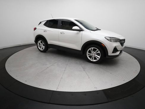 Used 2020 Buick Encore GX Preferred w/ Cold Weather Comfort Package FWD image 35