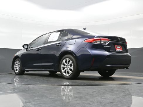 Used 2022 Toyota Corolla LE FWD image 27