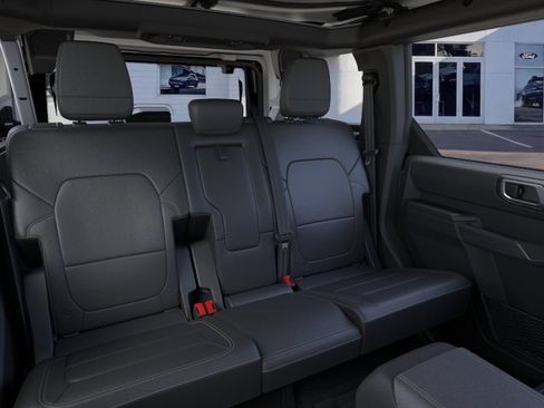 New 2026 Ford Bronco Badlands w/ Sasquatch Package AWD/4WD image 11