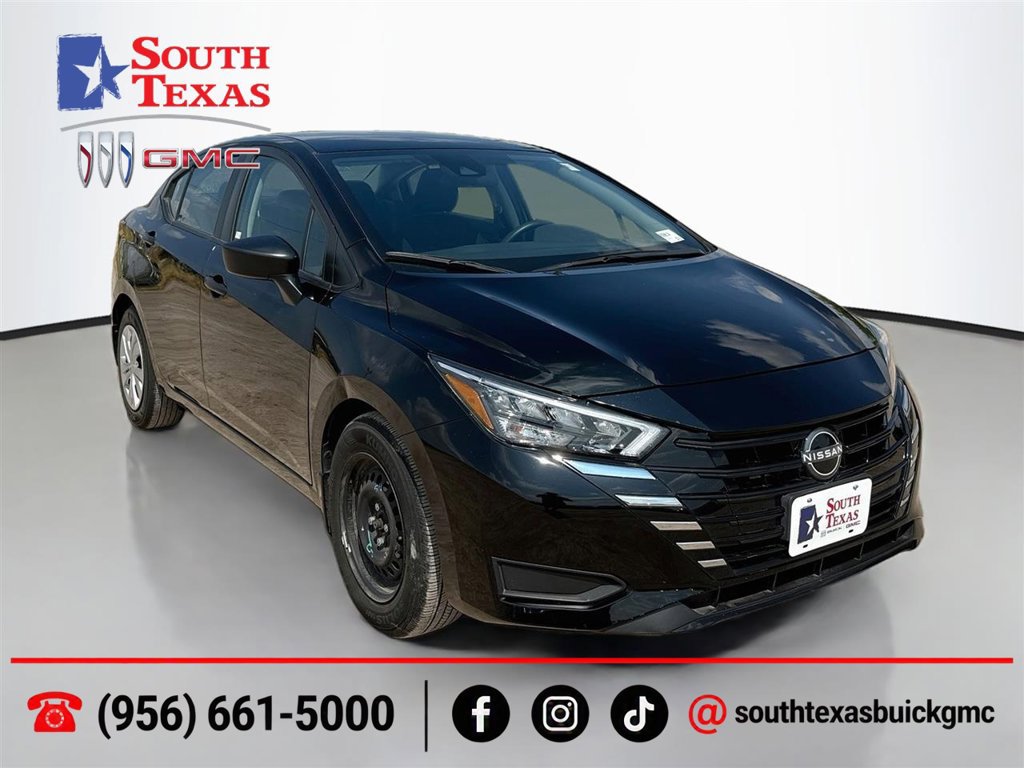 Used 2025 Nissan Versa S w/ Trunk Package FWD image 1