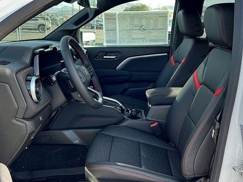 New 2026 Chevrolet Colorado Z71 w/ Technology Package image 32