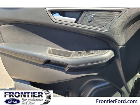 Used 2017 Ford Edge SE AWD/4WD image 19