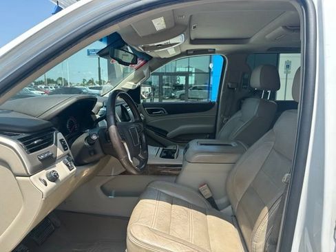 Used 2016 GMC Yukon XL Denali w/ Open Road Package RWD image 12