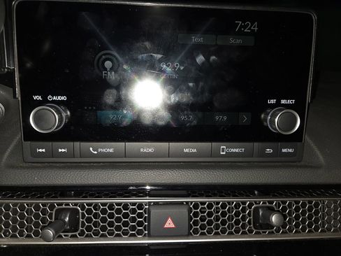 Used 2024 Honda Civic Sport image 6