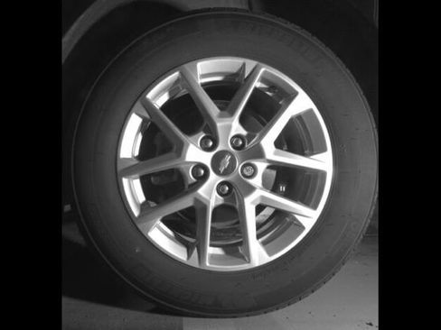 Used 2024 Chevrolet Equinox LT w/ LPO, Floor Liner Package image 9