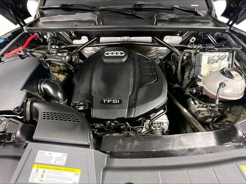Used 2018 Audi Q5 Prestige AWD/4WD image 9