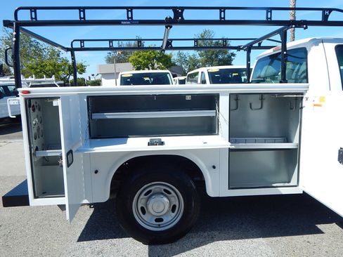 Used 2015 Ford F250 XL w/ Power Equipment Group image 16