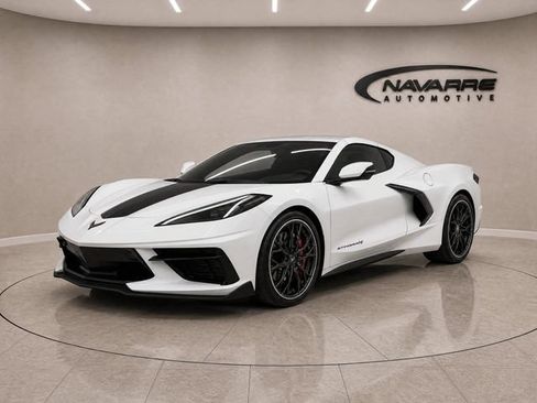 Used 2024 Chevrolet Corvette Stingray Premium Conv w/ Z51 Performance Package RWD image 3