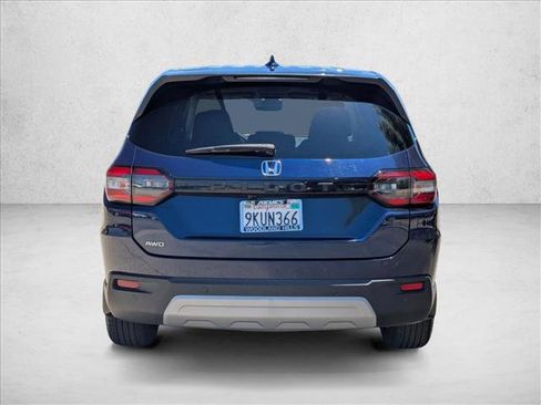 Used 2024 Honda Pilot EX-L image 7