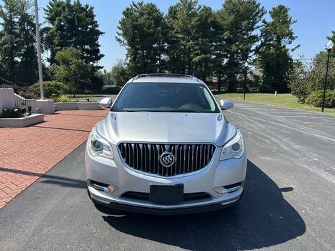 Used 2017 Buick Enclave Leather FWD image 2