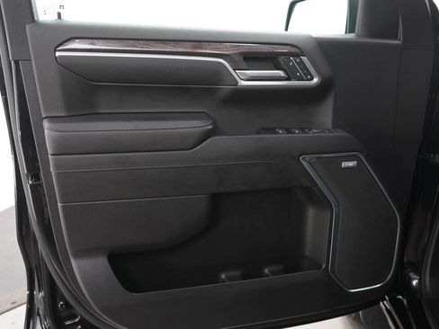 Used 2022 Chevrolet Silverado 1500 LTZ AWD/4WD image 21