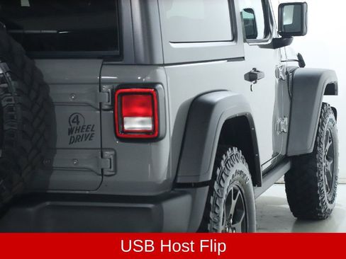 Used 2022 Jeep Wrangler Sport AWD/4WD image 43
