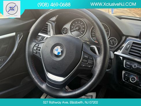 Used 2018 BMW 330i xDrive Sedan w/ Convenience Package image 11