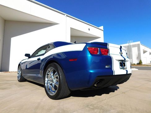 Used 2010 Chevrolet Camaro SS image 8