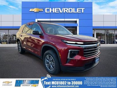 Certified 2025 Chevrolet Traverse LT w/ Driver Confidence Package