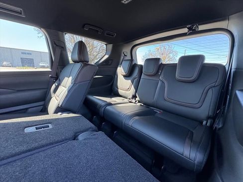 New 2026 Nissan Armada SL image 14