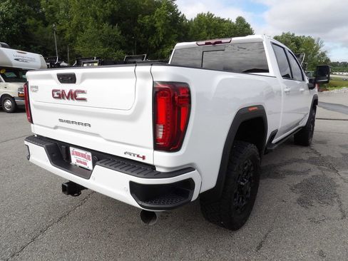 Used 2023 GMC Sierra 3500 AT4 w/ AT4 Preferred Package AWD/4WD image 7