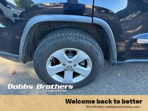 Used 2012 Jeep Grand Cherokee Laredo RWD image 12