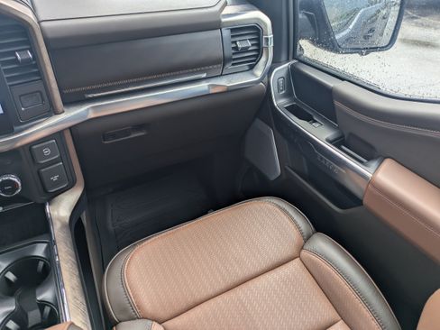 Used 2025 Ford F150 King Ranch AWD/4WD image 17