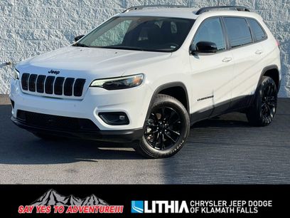 Used 2023 Jeep Cherokee Altitude Lux