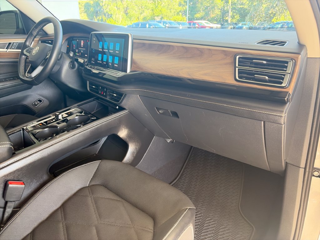 Certified 2024 Volkswagen Atlas SE FWD image 30