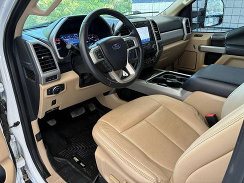 Used 2020 Ford F250 Lariat w/ Lariat Value Package AWD/4WD image 10