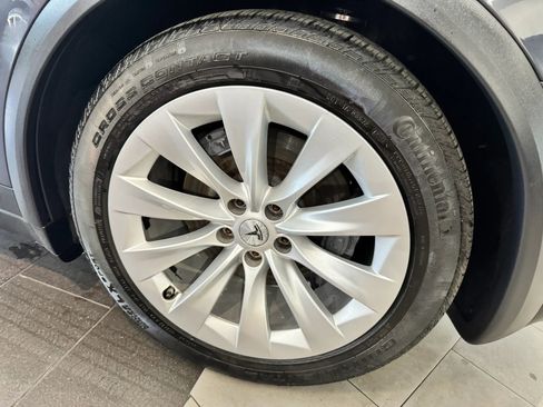 Used 2017 Tesla Model X 90D image 45