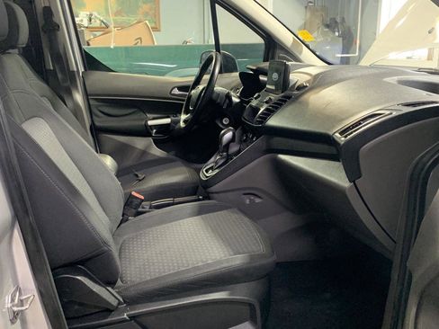 Used 2019 Ford Transit Connect XLT w/ Driver-Assist Package image 29