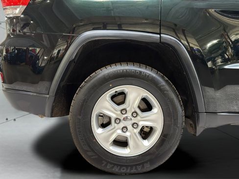 Used 2014 Jeep Grand Cherokee Laredo w/ Security & Convenience Group image 35