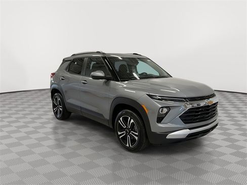 New 2026 Chevrolet TrailBlazer LT w/ Convenience Package image 2