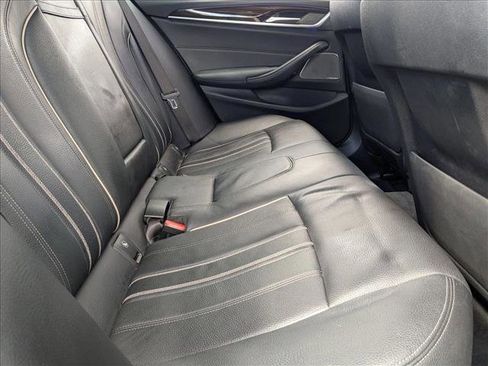 Used 2021 BMW 540i w/ Premium Package image 19