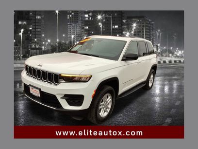 Used 2023 Jeep Grand Cherokee Laredo