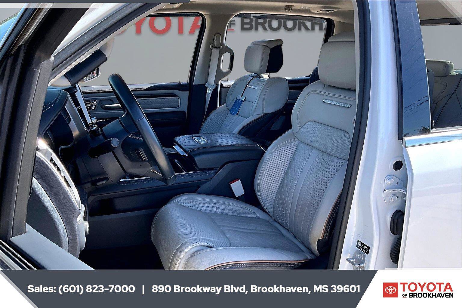 Used 2025 RAM 1500 Tungsten w/ Off Road Group AWD/4WD image 18